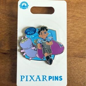 Elio Pin - Purple and Blue